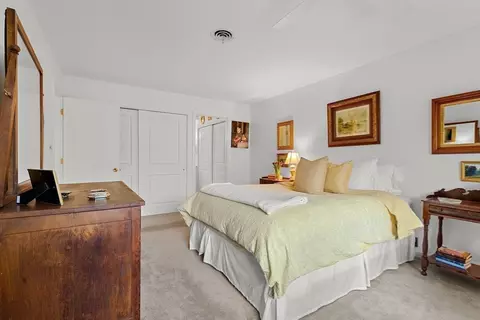 Bedroom - 1210 Greendale Ave #340, Needham, MA 02492 photo 2 of 3