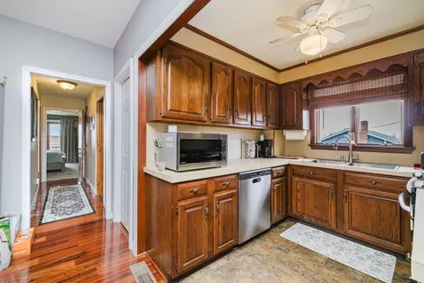 34 Last St, Fall River, MA 02724 photo 10