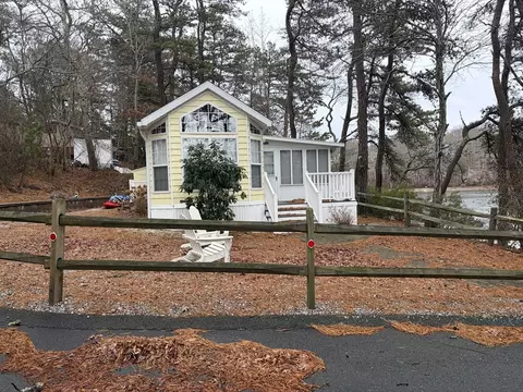 185 Cotuit Rd #HL15, Sandwich, MA 02563