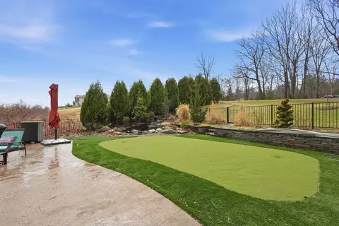 Exterior - 92 Masterson Rd, Whately, MA 01093 photo 7 of 10