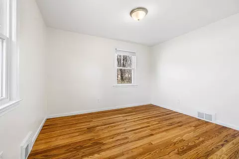 Bedroom - 53 Pidgeon Dr, Springfield, MA 01119 photo 3 of 12