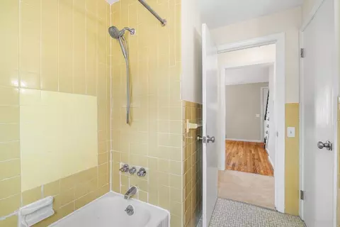 Bath - 53 Pidgeon Dr, Springfield, MA 01119 photo 2 of 2