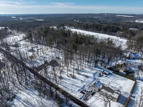 82 Dodge Hill Rd, Sutton, MA 01590