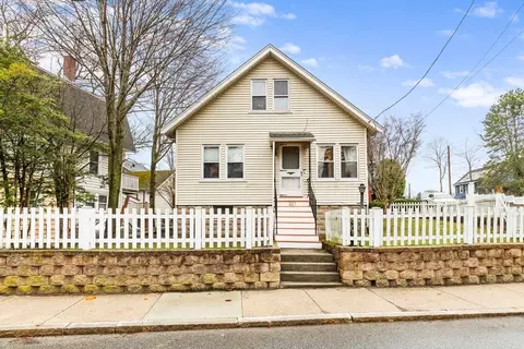 301 Forest St, Malden, MA 02148