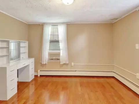 Bedroom - 69 Appleton St, Saugus, MA 01906 photo 5 of 6