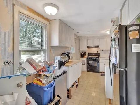 Kitchen - 69 Appleton St, Saugus, MA 01906 photo 1 of 5
