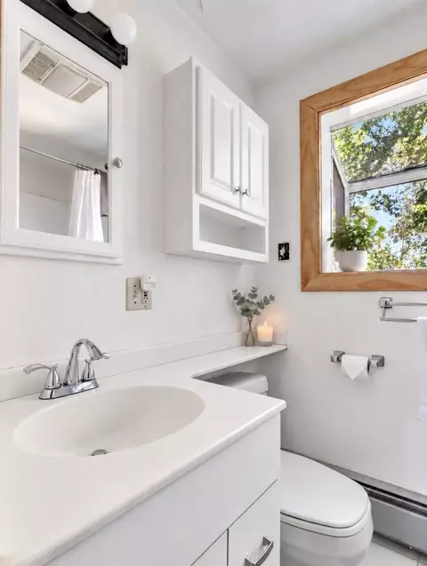 Bath - 69 Appleton St, Saugus, MA 01906 photo 2 of 2