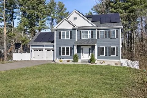 5 Greenbriar Ln, Bellingham, MA 02019