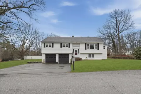 9 Otter River Rd, Templeton, MA 01468