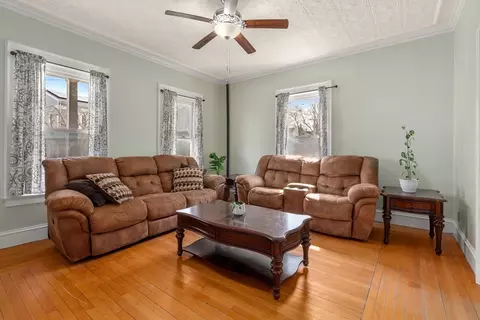 140 School St, Webster, MA 01570 photo 3