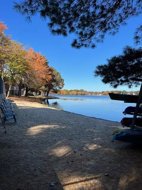 View/Area - 53 Pointe Rok Dr #53, Worcester, MA 01604 photo 3 of 3
