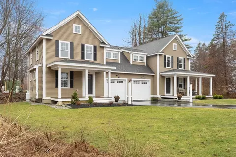 41 Gardner St # B, Salisbury, MA 01952