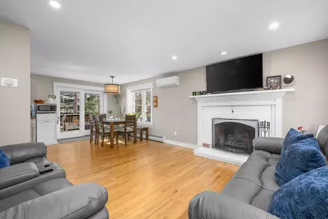172 Skunknet Rd, Barnstable, MA 02632 photo 3