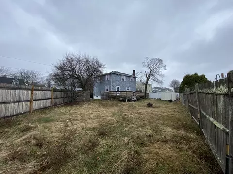 113 Grover St, Everett, MA 02149 photo 2