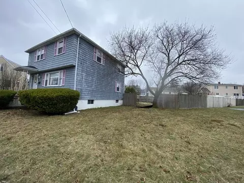 113 Grover St, Everett, MA 02149 photo 3