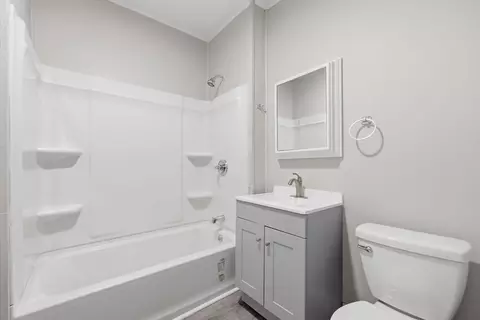 Bath - 21-23 Continental St, Springfield, MA 01108 photo 1 of 1