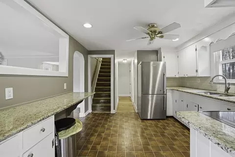 35 Brooks St, Upton, MA 01568 photo 12