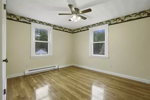 35 Brooks St, Upton, MA 01568 photo 18
