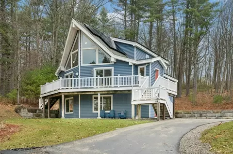 4 Bridge St, Auburn, MA 01501