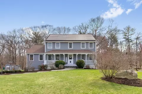 60 Kristin Ct, Northbridge, MA 01534