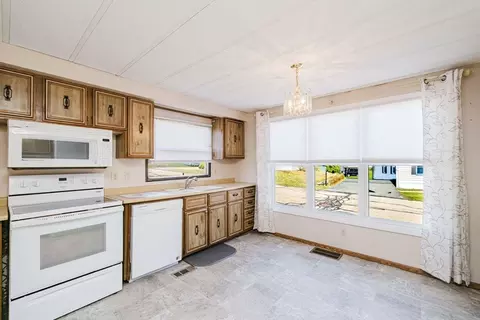103 Peter St, Raynham, MA 02767 photo 16