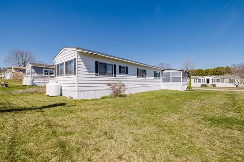 103 Peter St, Raynham, MA 02767 photo 8