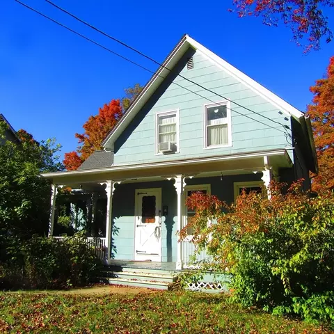 86 N Maple St, Florence, MA 01062
