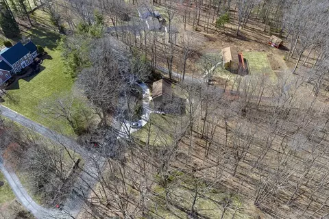 View/Area - 32 Sibley Rd, Sutton, MA 01590 photo 3 of 4