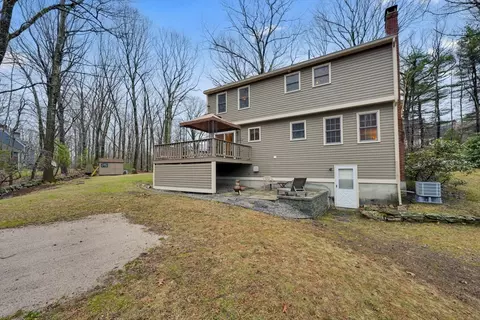 Exterior - 32 Sibley Rd, Sutton, MA 01590 photo 6 of 8