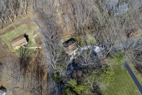 View/Area - 32 Sibley Rd, Sutton, MA 01590 photo 2 of 4