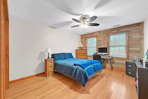 Bedroom - 32 Sibley Rd, Sutton, MA 01590 photo 2 of 2