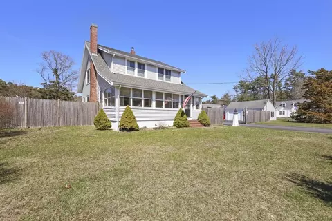 2614 Cranberry Hwy, Wareham, MA 02571