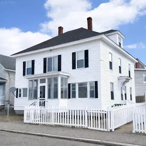 43 45 Exeter St, Lowell, MA 01850