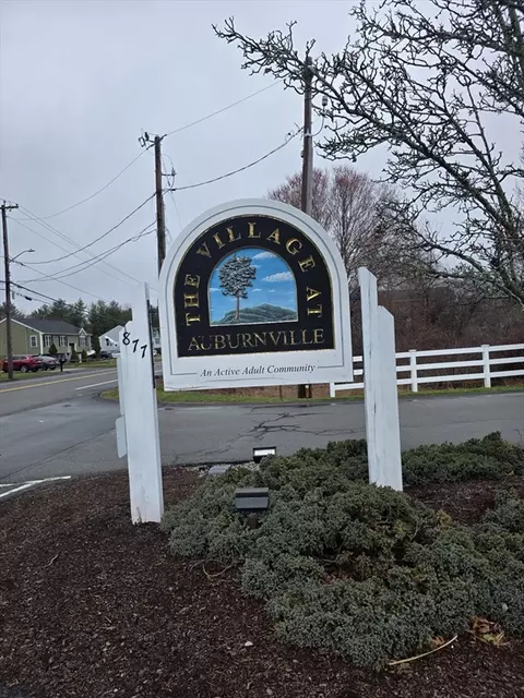 877 Auburnville Way #M2, Whitman, MA 02382