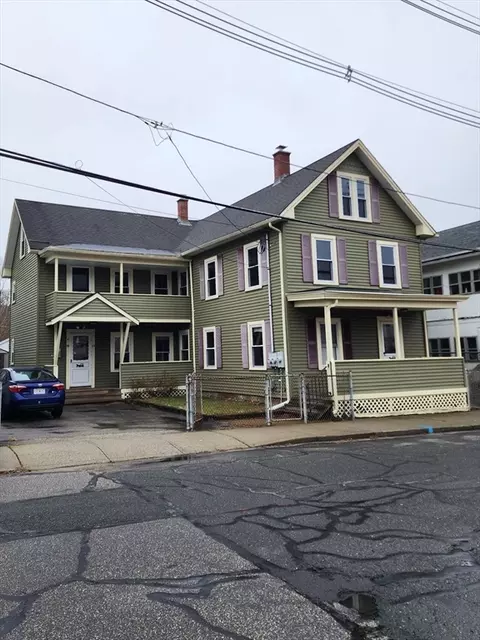 59 Crystal St, Southbridge, MA 01550