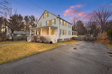 38 Front St, Leeds, MA 01053