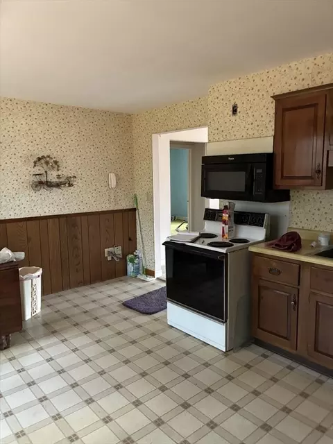 108 Nelson Rd, Colrain, MA 01340 photo 4