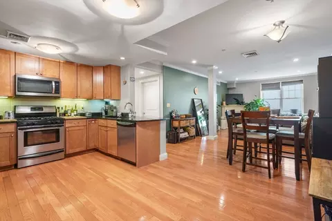 426 Main St #205, Stoneham, MA 02180
