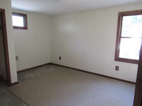30 Taft Ave, Mendon, MA 01756 photo 9