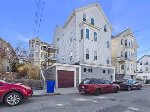 226 Haffards St, Fall River, MA 02723