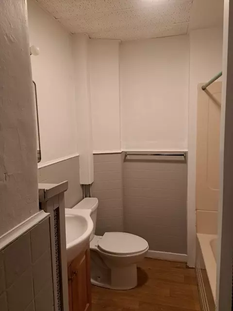 226 Haffards St, Fall River, MA 02723 photo 18