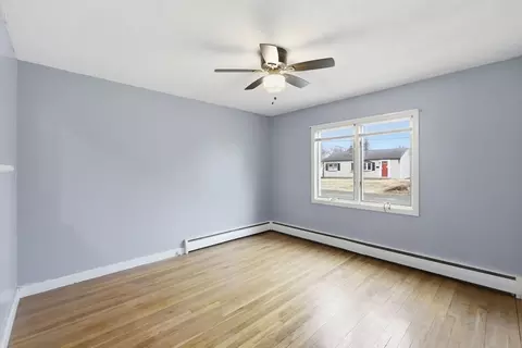 70 Warwick Rd, Chicopee, MA 01020 photo 8