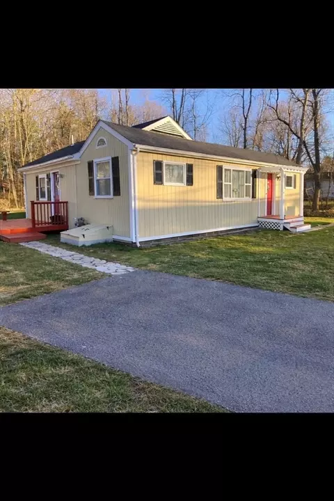 27 Morgan Rd, Holbrook, MA 02343