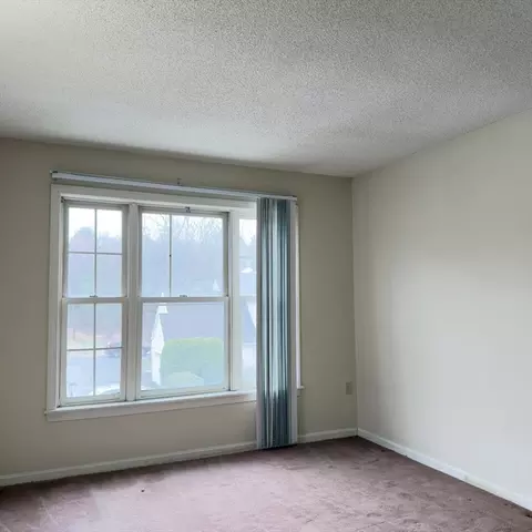 48 Castlegate Dr #48, Springfield, MA 01129 photo 12