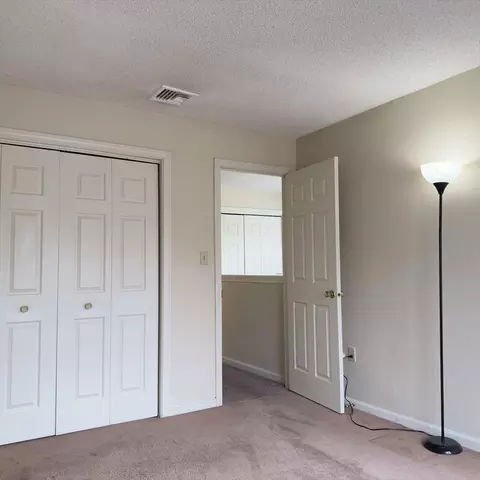 48 Castlegate Dr #48, Springfield, MA 01129 photo 14