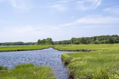 View/Area - 183 Monomoscoy Rd, Mashpee, MA 02649 photo 4 of 4