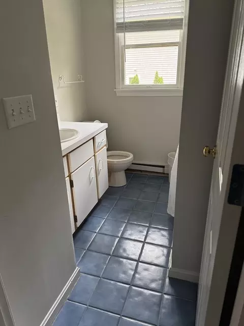 Bath - 183 Monomoscoy Rd, Mashpee, MA 02649 photo 3 of 3