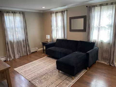 38 Driftwood Rd, Springfield, MA 01128 photo 3
