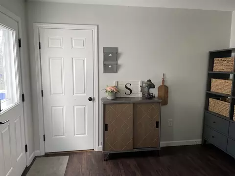 38 Driftwood Rd, Springfield, MA 01128 photo 8