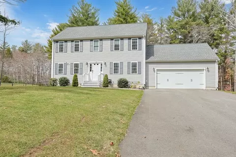 24 Reservoir Rd, Pembroke, MA 02359
